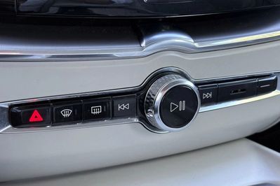 Volvo XC60 B4 B Essential Core