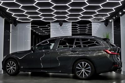 BMW Seria 3 320i Advantage aut