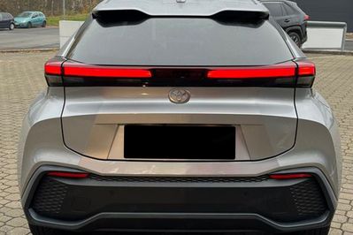 Toyota C-HR Style 2.0 Hybrid Dynamic Force Plug-in
