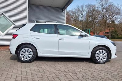 Skoda Fabia Essence 1.0 MPI