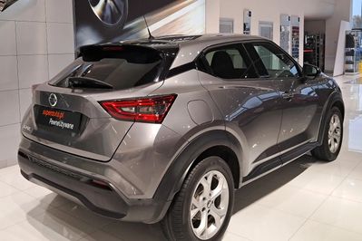 Nissan Juke 1.0 DIG-T Acenta DCT