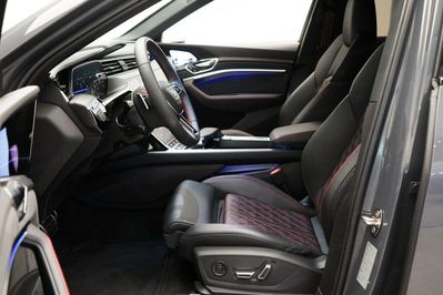 Audi Q8 SQ8 TFSI quattro Tiptronic