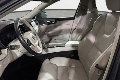Volvo XC60 B4 D AWD Momentum