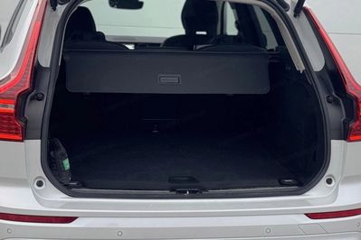 Volvo XC60 B5 B AWD Ultra Dark