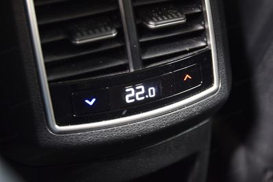 Kia Sportage 1.6 T-GDI HEV Business Line 4WD aut