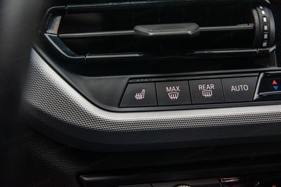 BMW Seria 1 118i Advantage aut