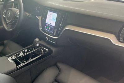 Volvo XC90 B5 B AWD Ultra Dark 7OS
