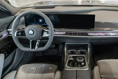 BMW Seria 7 740d xDrive M Sport