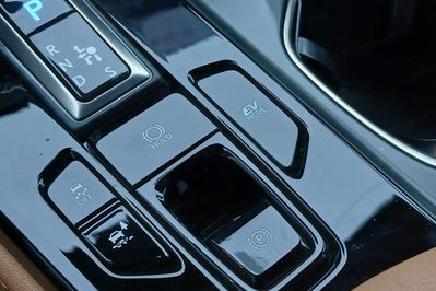 Lexus NX 350h Omotenashi AWD