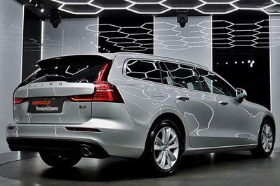 Volvo V60 B4 B Momentum Pro