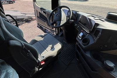 Mercedes Actros L 4x2 ProCabin-Giga Autotransporter LUGGI