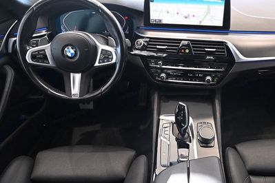 BMW Seria 5 520d xDrive M Sport