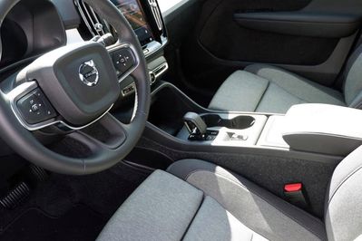 Volvo XC40 B4 Plus Dark