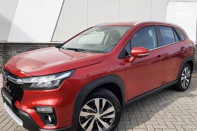 Suzuki S-Cross 1.4 SHVS Elegance 4WD