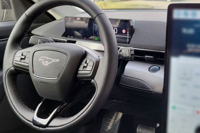 Ford Mustang Mach-E RWD