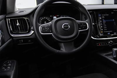 Volvo V60 B3 B Momentum Core aut