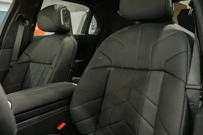 BMW Seria 7 740d xDrive M Sport