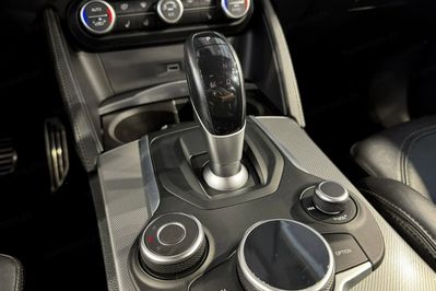 Alfa Romeo Stelvio Turbo Executive Q4