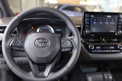 Toyota Corolla 1.8 Hybrid Active