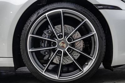 Porsche 911 Carrera 4 Pdk