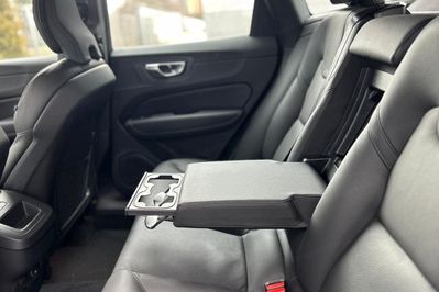 Volvo XC60 B5 B AWD Plus Dark aut