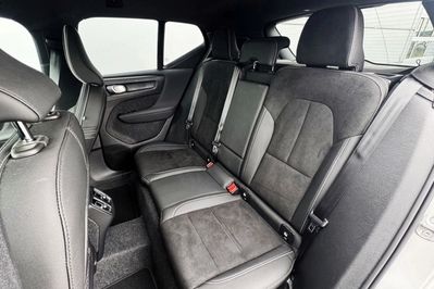 Volvo XC40 B3 Plus Dark