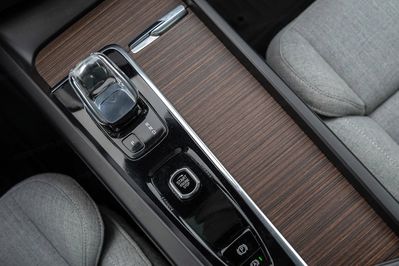 Volvo XC60 B4 D AWD Plus Bright aut