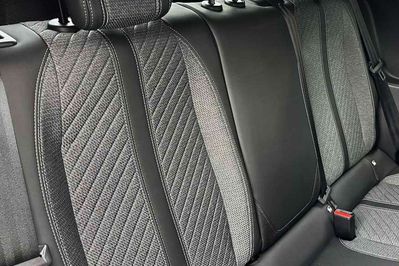 Peugeot 208 Allure e-DCS6  1.2 mHEV