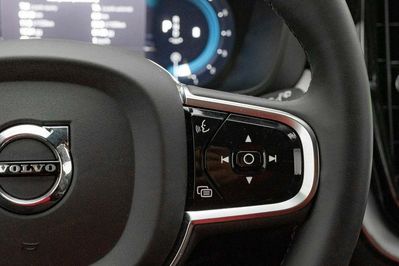 Volvo XC60 B4 B Plus Dark