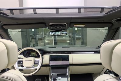 Land Rover Range Rover 4.4 V8 P535 Autobiography