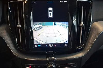 Volvo XC60 B4 D Plus Dark