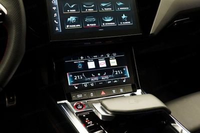 Audi Q8 SQ8 TFSI quattro Tiptronic