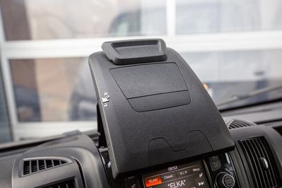 Peugeot Boxer Zabudowa Brygadowa + Skrzynia