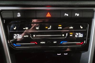 Volkswagen T-Roc Life Plus 1.5 TSI DSG