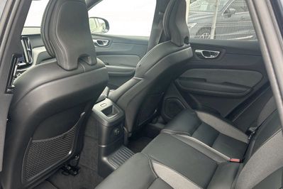 Volvo XC60 T8 Plug-In Hybrid AWD Ultimate Dark