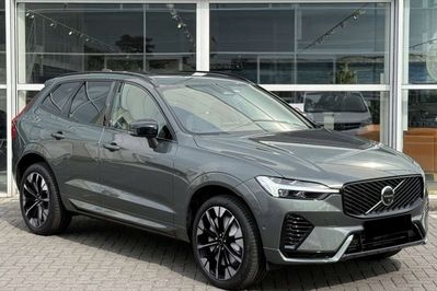 Volvo XC60 T6 Plug-In Hybrid AWD Ultra Dark
