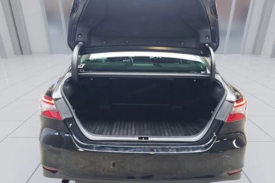 Toyota Camry 2.5 Hybrid Prestige