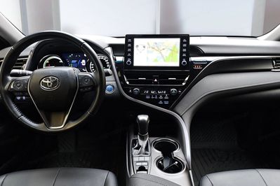 Toyota Camry 2.5 Hybrid Prestige