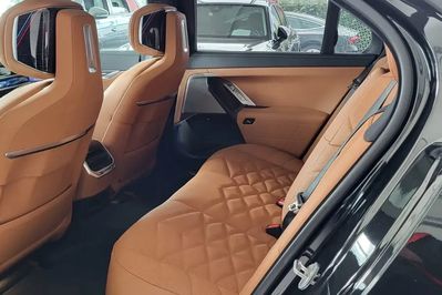 BMW Seria 7 740d xDrive M Sport sport-aut