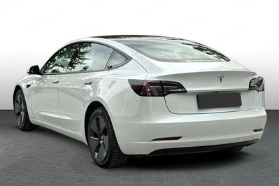 Tesla Model 3 RWD