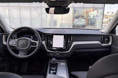 Volvo XC60 T6 Plug-In Hybrid AWD Plus Dark aut