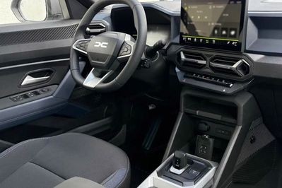 Dacia Bigster Expression 1.8 Full Hybrid