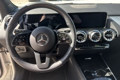Mercedes GLA 200