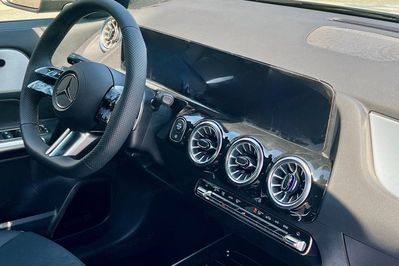 Mercedes GLA 220 4-Matic AMG Line