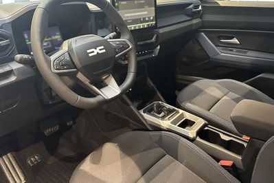 Dacia Bigster Expression 1.8 Full Hybrid