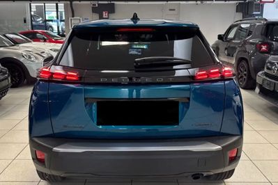 Peugeot 2008 Allure e-DCS 1.2 mHEV