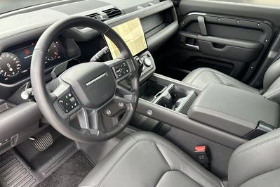 Land Rover Defender 110 3.0 D250 mHEV X-Dynamic HSE