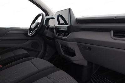Volkswagen Transporter L2H1 AT8