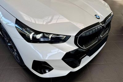 BMW Seria 5 Touring 550e xDrive M Sport