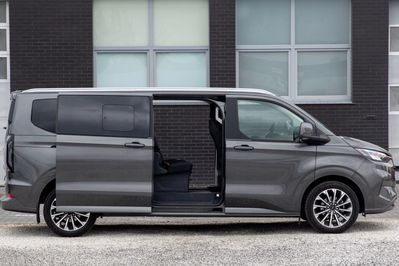 Ford Tourneo Custom 2.0 L2H1 Titanium